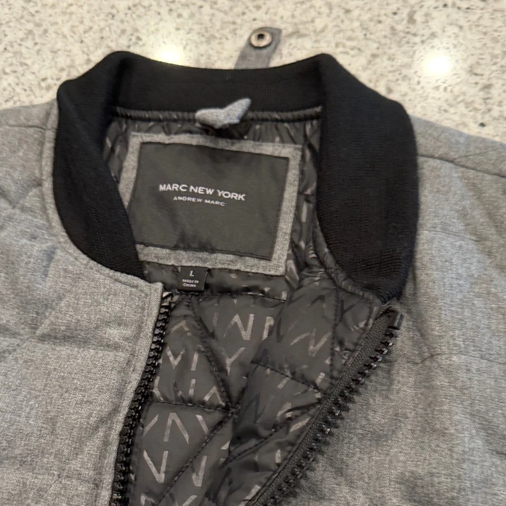 Marc New York Men's Charcoal Grey Quilted Vest - Picture 3 of 8